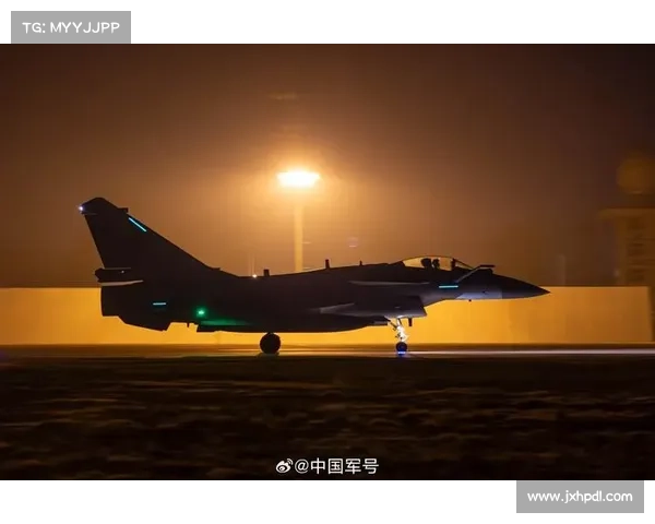 如何通过训练提升申鹤脚法技巧并提高实战运用能力