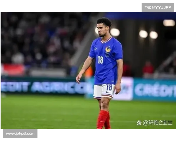 巴黎圣日耳曼豪购引发球队未来走向变化的深远影响解析